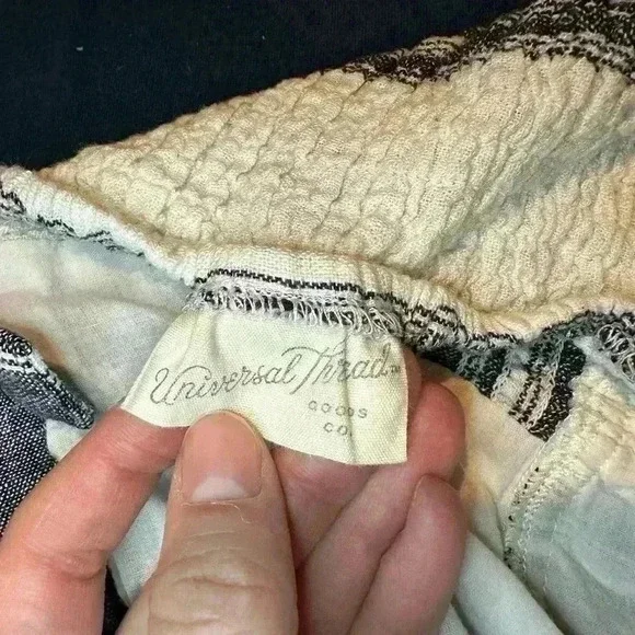 Universal Thread V-Neck Striped Button Front smocked back Midi Dress women’s L - Picture 3 of 4